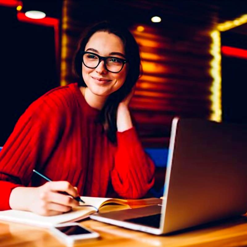 Metiers Du Marketing Digital Quels Sont Les Salaires Escen Digital